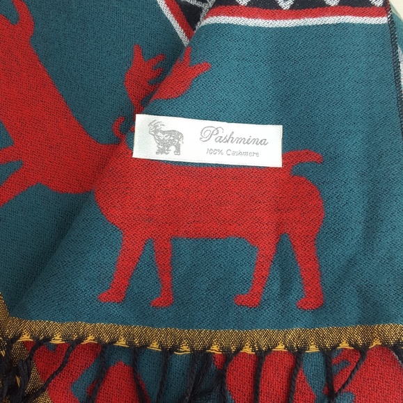 Scarf with Patterns (Cashmere) - Picture 3 of 3